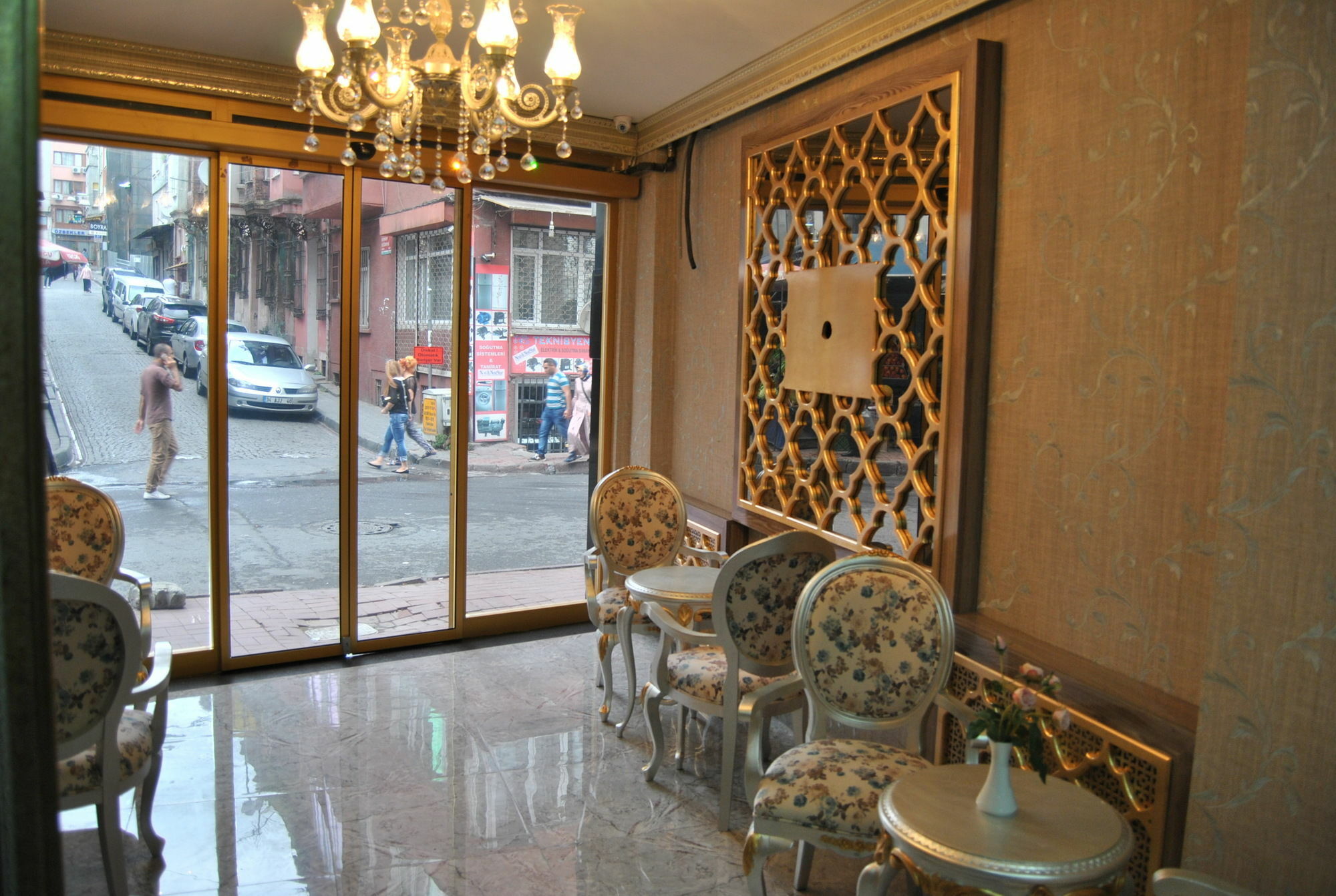 Santefe Hotel Istanboel Buitenkant foto